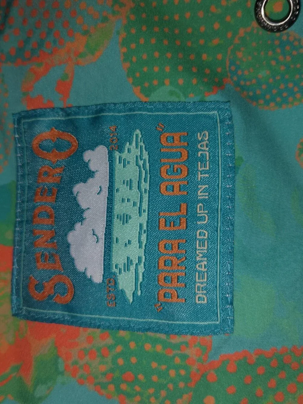 Brand new with tags Sandero mens 36 board shorts